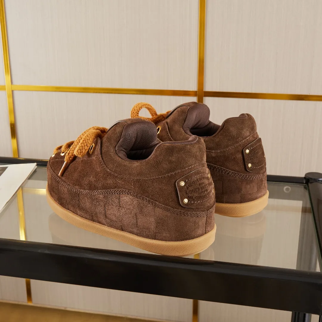 💰💰💰 660 hot style 🆕🆕🆕𝙇𝙑🔥New models are on the shelves🔥 Louis Vuitton 25ss, LV co-branded nigo YETI Fat Ding is ugly and cute, many Internet celebrities have put it on the show, a classic and versatile item. Fabric: imported high mercerized cowhide suede. Lining: High-grade elastic mesh, original molded outsole. Size: women's clothing, 35-41 (customized for women's 40 and 41), men's clothing 39-46 (customized for 45-46)